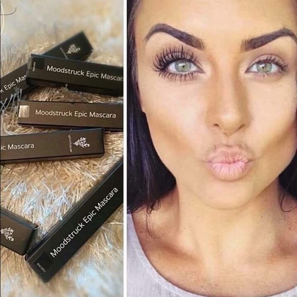 COPY - Epic Waterproof Mascara - Picture 4 of 5